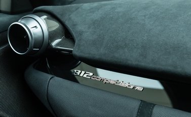 Ferrari 812 Competizione 21