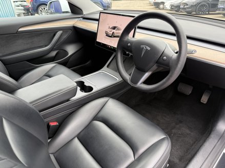 Tesla Model 3 Saloon 4dr Electric Auto RWD (241 bhp)