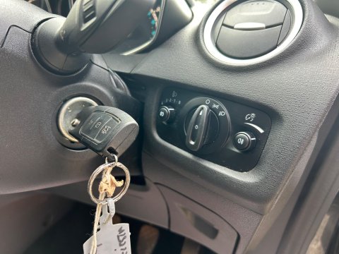 Ford Fiesta 1.25 Zetec Euro 6 5dr 23