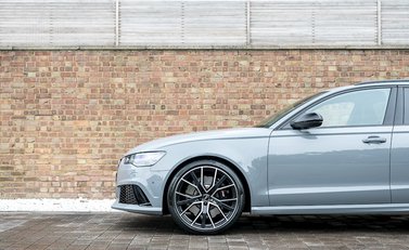 Audi RS6 Avant Performance 24