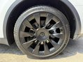 Tesla Model Y (Dual Motor) Long Range SUV 5dr Electric Auto 4WDE (384 bhp) 16