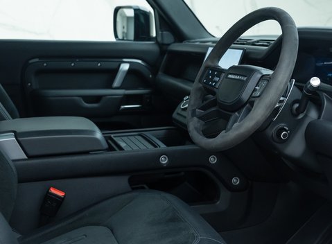 Land Rover Defender 90 V8 CARPATHIAN EDITION 13