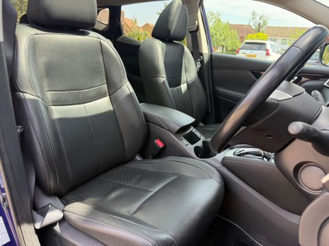 Nissan Qashqai 1.6 dCi Tekna SUV 5dr Diesel XTRON 2WD Euro 5 (s/s) (130 ps) 46