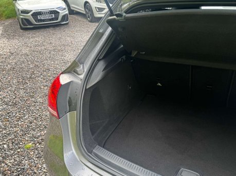 Mercedes-Benz A Class 2.0 AMG A 35 Executive 4Matic Edition Auto 4WD 5dr 14