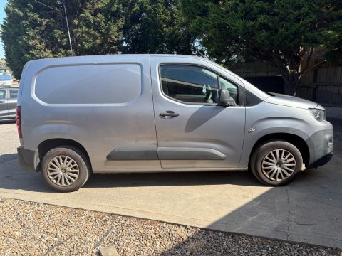 Peugeot Partner BLUEHDI PROFESSIONAL L1 5