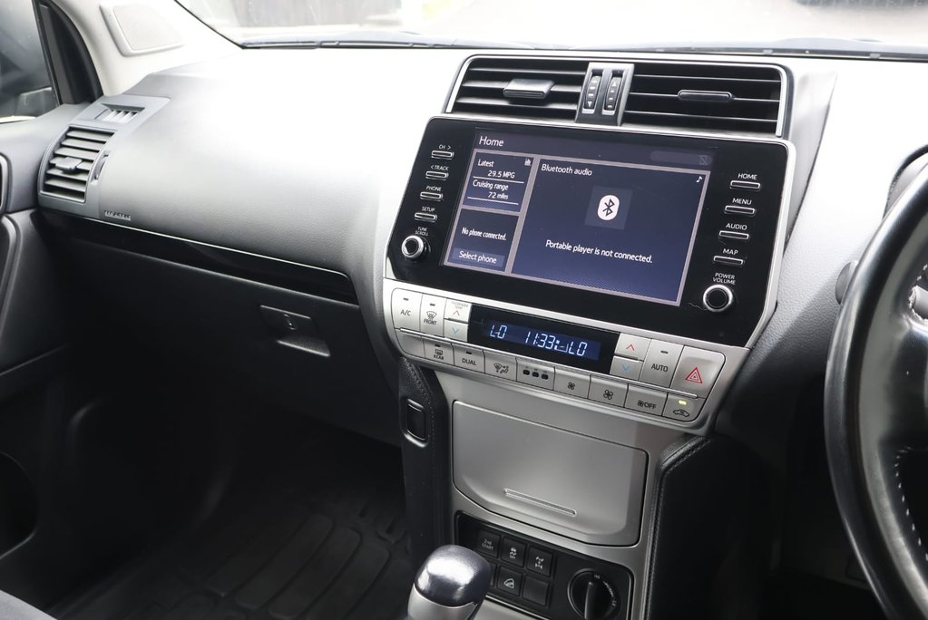 Toyota Land Cruiser ACTIVE COMMERCIAL WITH A REAR SEAT CONVERSION  23