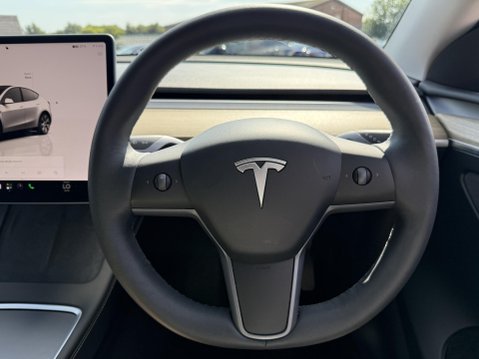 Tesla Model Y (Dual Motor) Long Range SUV 5dr Electric Auto 4WDE (384 bhp) 35