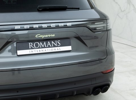 Porsche Cayenne E-Hybrid 24