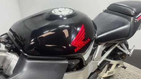Honda CBR CBR929 2000 ONLY 19K NEW MOT CLASSIC SPORTS BIKE 22