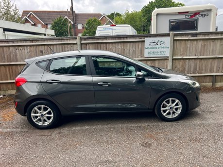 Ford Fiesta ZETEC 1.0 EcoBoost 5dr 3
