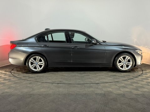 BMW 3 Series 316I SPORT 4