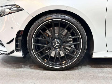 Mercedes-Benz A Class 2.0 A250 AMG Line (Premium Plus) Hatchback 5dr Petrol 7G-DCT Euro 6 (s/s) ( 38