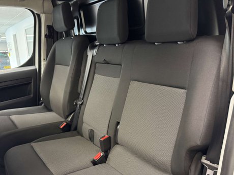 Vauxhall Vivaro 1.5 Vivaro F2900 Professional S/S 19