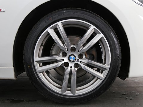 BMW 2 Series 1.5 218i M Sport Euro 6 (s/s) 5dr 27
