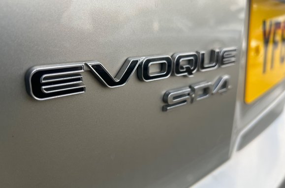 Land Rover Range Rover Evoque 2.2 SD4 PURE TECH 12