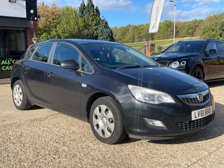 Vauxhall Astra 1.6 Astra Exclusive Auto 5dr