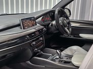 BMW X5 M 4.4 BiTurbo V8 SUV 5dr Petrol Auto xDrive Euro 6 (s/s) (575 bhp) 8