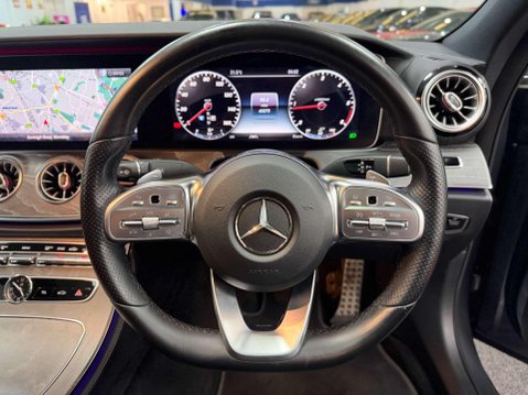 Mercedes-Benz CLS 2.0 CLS300d AMG Line (Premium Plus) Coupe 4dr Diesel G-Tronic Euro 6 (s/s) 25