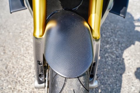 Ducati Streetfighter V4S 21