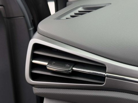 Hyundai IONIQ 38.3kWh Premium SE Auto 5dr 70