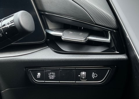 Kia Niro 1.6 GDI HEV '3' 23