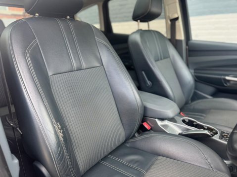 Ford C-Max 1.0T EcoBoost Titanium X Euro 5 (s/s) 5dr 10