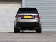 Land Rover Discovery 5