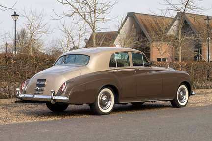 Rolls-Royce Silver Cloud II 3