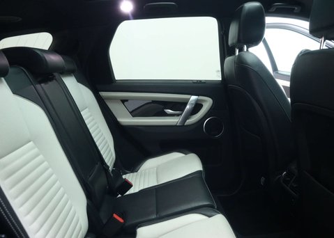 Land Rover Discovery Sport 2.0 Discovery Sport R-Dynamic HSE Auto 4WD 5dr 54