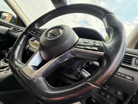 Nissan Qashqai DIG-T ACENTA PREMIUM DCT 11
