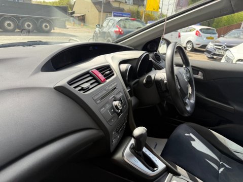 Honda Civic 1.8 i-VTEC ES Auto Euro 5 5dr 16