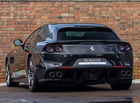 Ferrari GTC4 Lusso 3