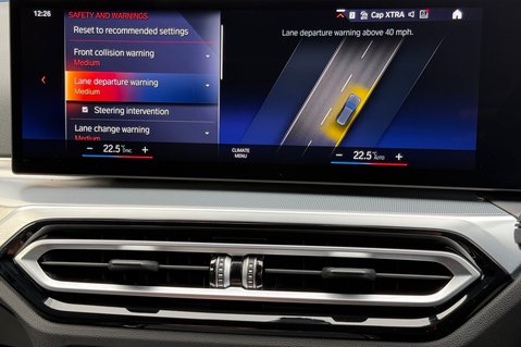 BMW 3 Series 330E M SPORT -VAT Q -DRIVING ASSISTANT PRO -PAN ROOF -H/K -M PRO PACK 59
