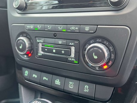 Skoda Yeti 2.0 Yeti Outdoor Laurin & Klement TDI SCR 4x4 Semi-Auto 4WD 5dr 29