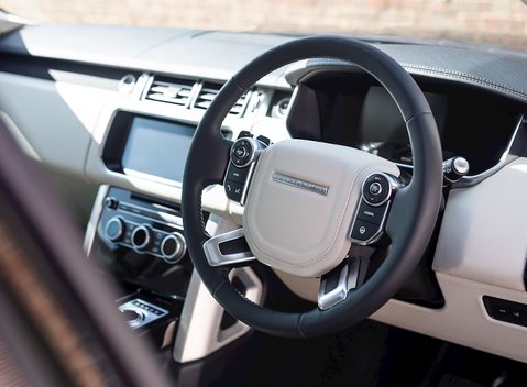 Land Rover Range Rover 4.4 SDV8 URBAN 11