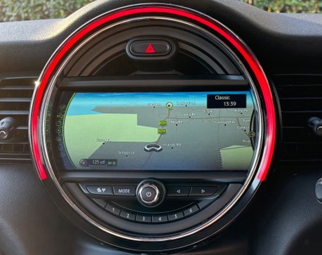 Mini Hatch Cooper 1.5 Automatic Chili / Media XL 5 door + DEPOSIT TAKEN 12