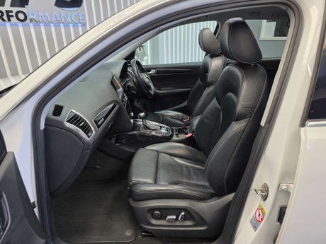 Audi SQ5 3.0 BiTDI V6 SUV 5dr Diesel Tiptronic quattro Euro 5 (s/s) (313 ps) 23