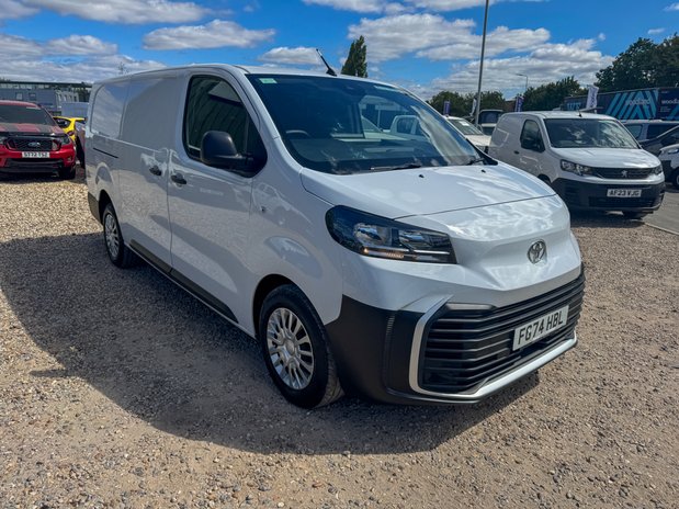 Toyota Proace LWB L2H1 Low Roof 145 Bhp 3100 Icon Air Con Sensors EURO 6 4