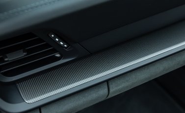 Porsche 911 Targa 4 GTS (992) 18