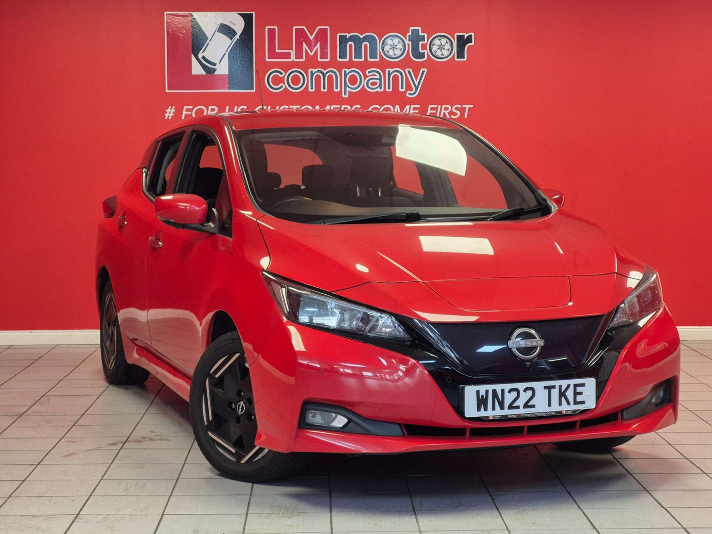 2022 NISSAN LEAF