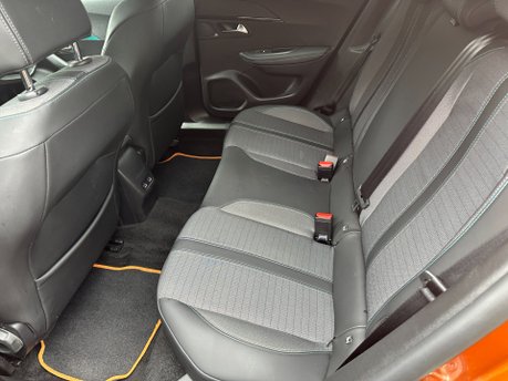Peugeot 2008 1.2 PURETECH S/S ALLURE PREMIUM 5 Dr 18