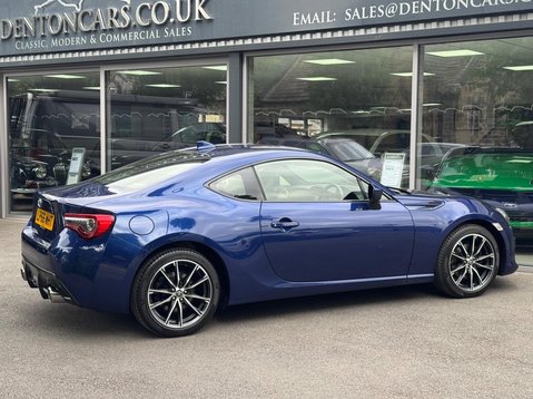 Toyota GT86 D-4S PRO 8