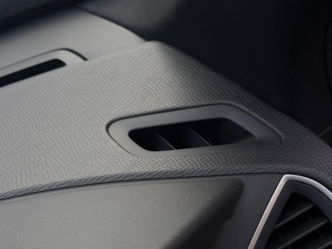 Volvo XC60 2.0 D4 R-Design Lux Nav Euro 6 (s/s) 5dr 75