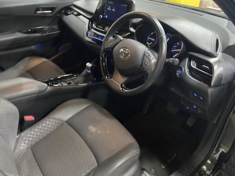 Toyota C-HR DESIGN 14