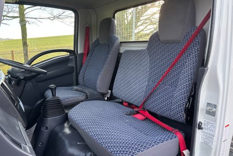 Isuzu Grafter N35.125T Dropside Truck 3