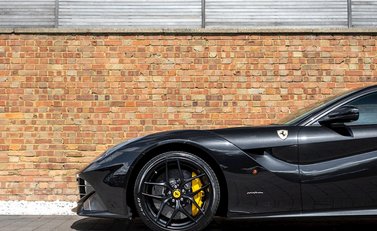 Ferrari F12 Berlinetta 29