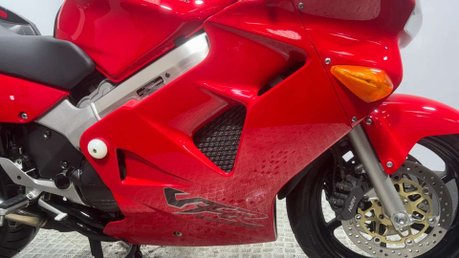 Honda VFR 1998 ONLY 16K FUEL INJECTED NON VTEC FULL LUGGAGE 800CC 35