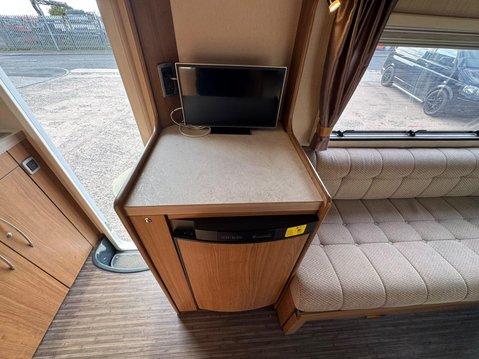 Auto-Trail Tribute 12