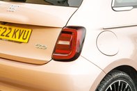 Fiat 500e LA PRIMA 10