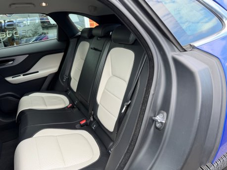 Jaguar F-Pace 2.0 P300 R-Sport SUV 5dr Petrol Auto AWD Euro 6 (s/s) (300 ps) 44